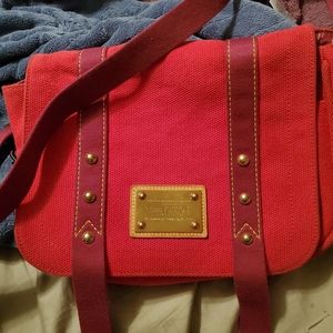 AVAILABLE!!- Louis Vuitton crossbody bag